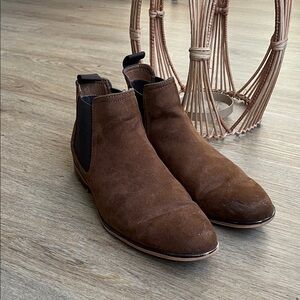 H&M Men's Tan Suede Boots